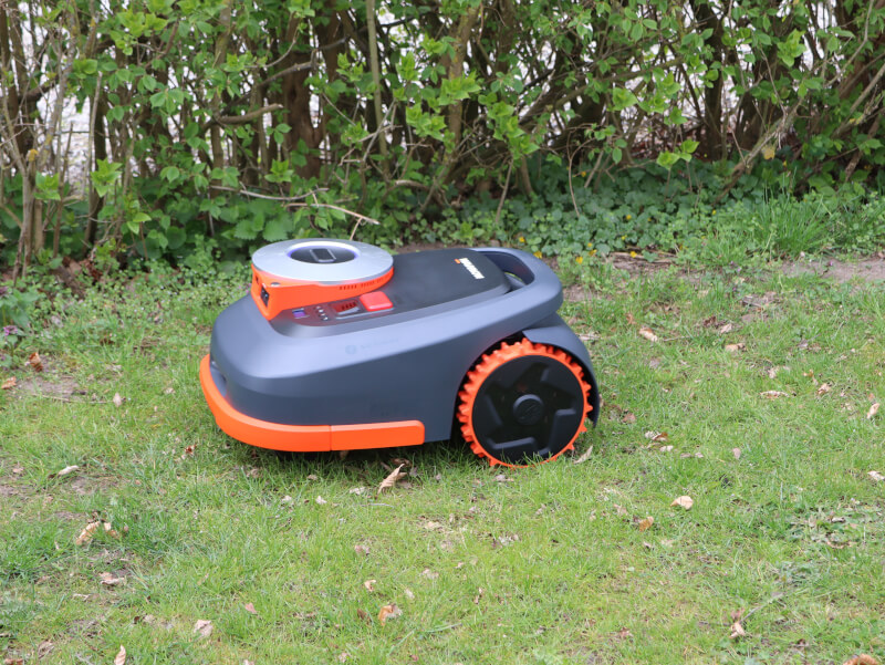 Navimow H210 robotplæneklipper med app styring.JPG